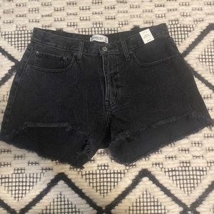Abercrombie curve love boyfriend shorts